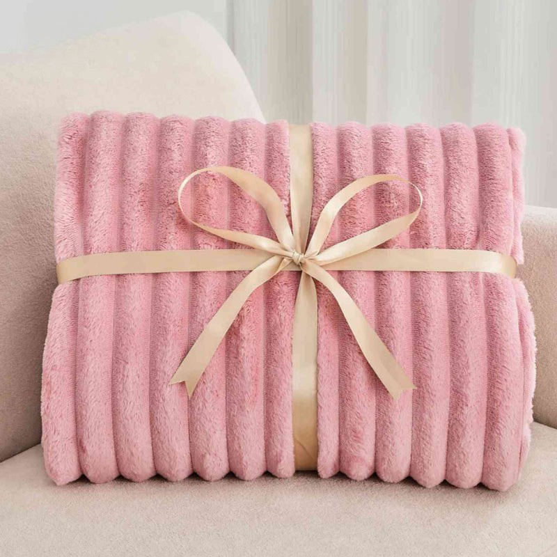 Cozyviro – Weiche Kuscheldecke mit gerippter Oberfläche und beidseitiger Ausführung