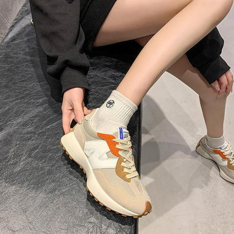DENIS – Schnür-Sneaker mit spitzer Zehenpartie und rutschfester Sohle