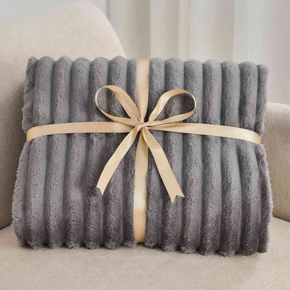 Cozyviro – Weiche Kuscheldecke mit gerippter Oberfläche und beidseitiger Ausführung