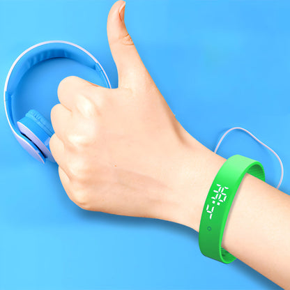 Wristora – Smartwatch mit digitaler Zeitanzeige und Temperaturüberwachung