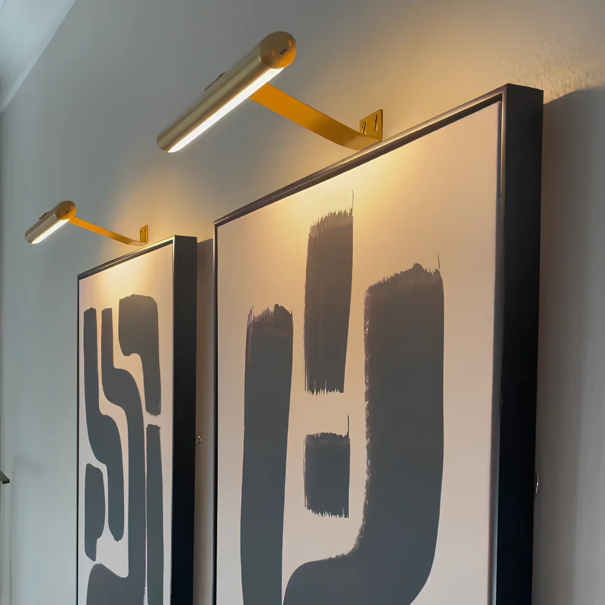 ARTGLOW - Drehbare LED-Wandleuchte – Kabellos & Stilvoll für jede Galerie-Wand