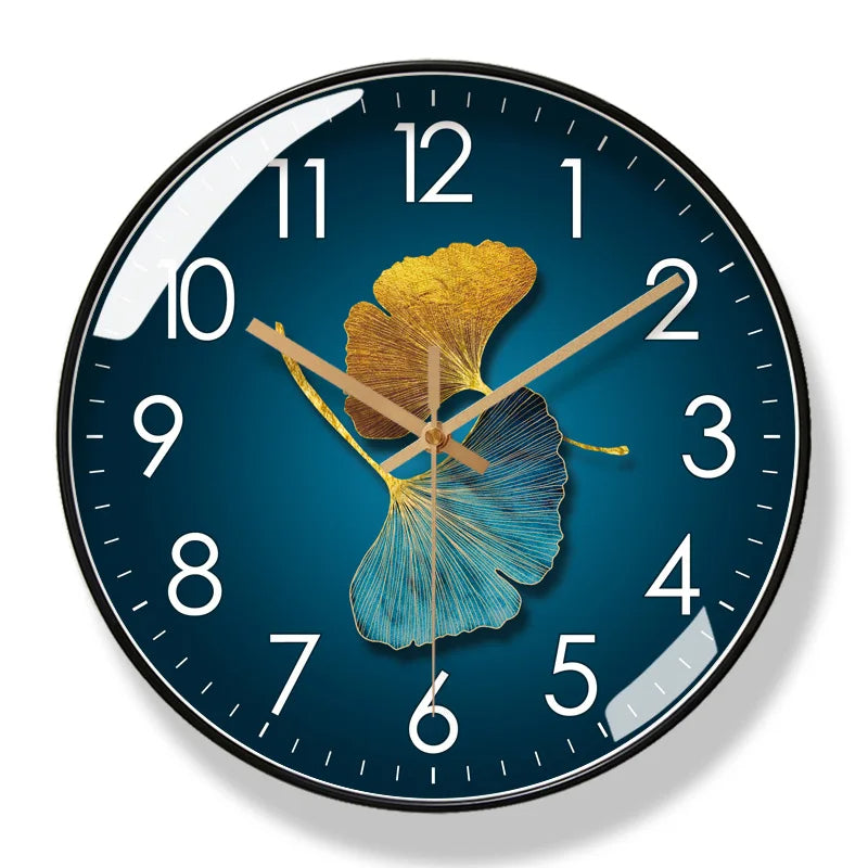 Floranexa – Geräuscharme Wanduhr mit floralem Zifferblatt und Glasabdeckung
