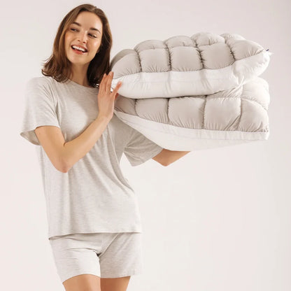 Cloudvoria – Ergonomisch geformtes Kuschelkissen zum Ausruhen