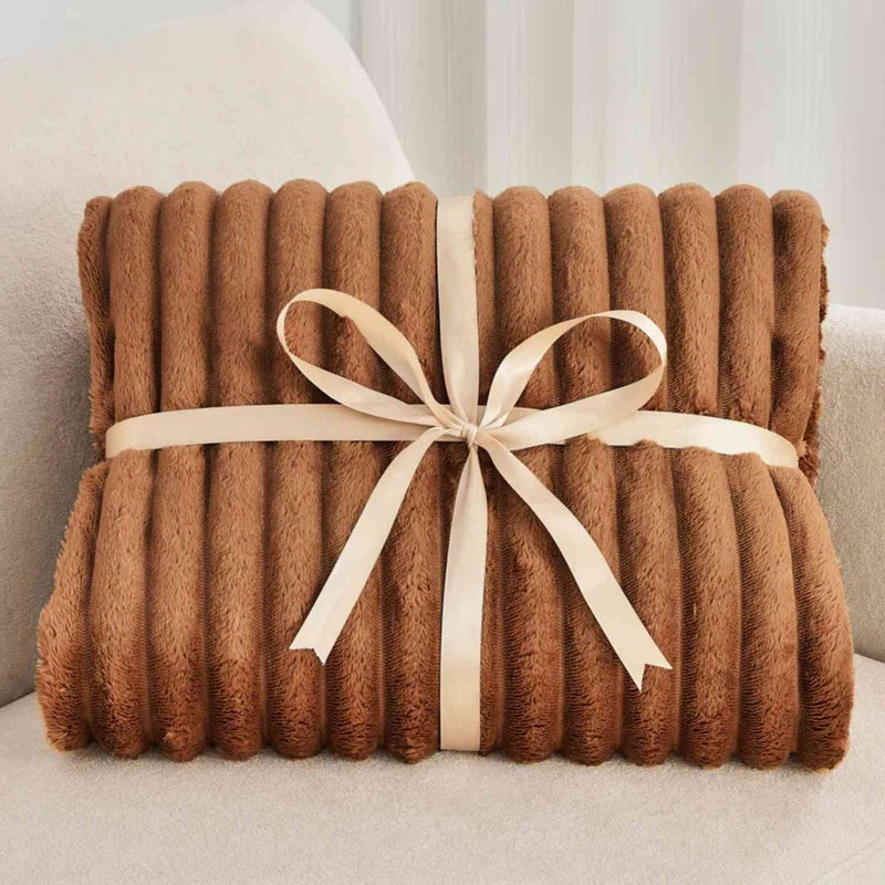 Cozyviro – Weiche Kuscheldecke mit gerippter Oberfläche und beidseitiger Ausführung