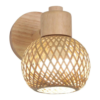BambuZen Retro japanische Bambus-Wandleuchte – Stimmungsvolle Beleuchtung aus natürlichem Rattan