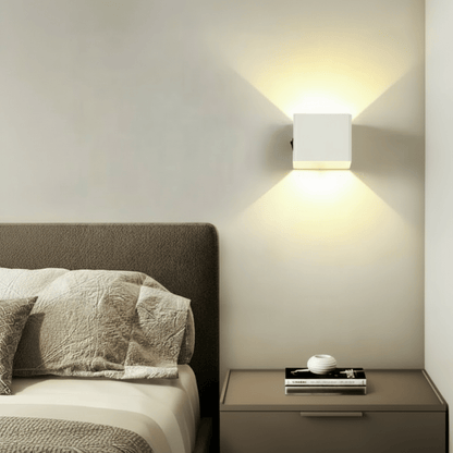 BEAMFLEX – Kabellose LED-Wandleuchte mit verstellbarem Lichtkegel