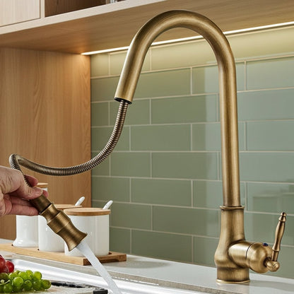 SMARTSPOUT - Küchenarmatur mit Ausziehfunktion in Antikbronze für stilvolle und flexible Küchenarbeit