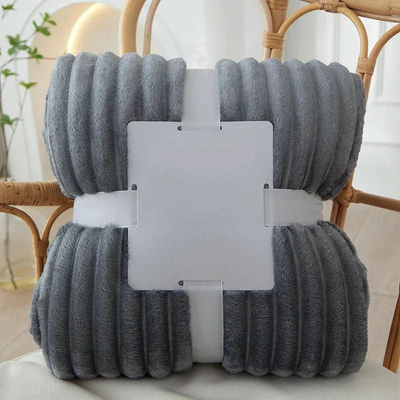 STRIPEWARM – Breite Flanell-Fleece-Decke mit Streifenmuster