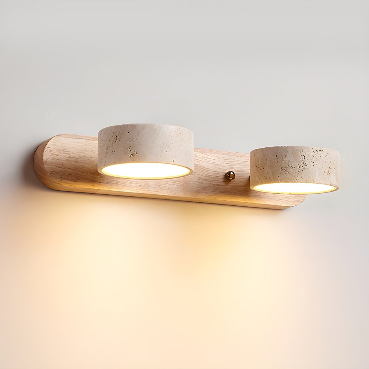 AVERRA – LED-Wandleuchte aus Travertin für architektonischen Luxus