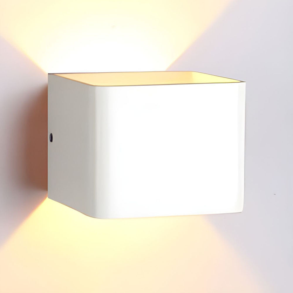 Cubbon Wandleuchte – Elegante Lichtquelle Mit Modernem Design