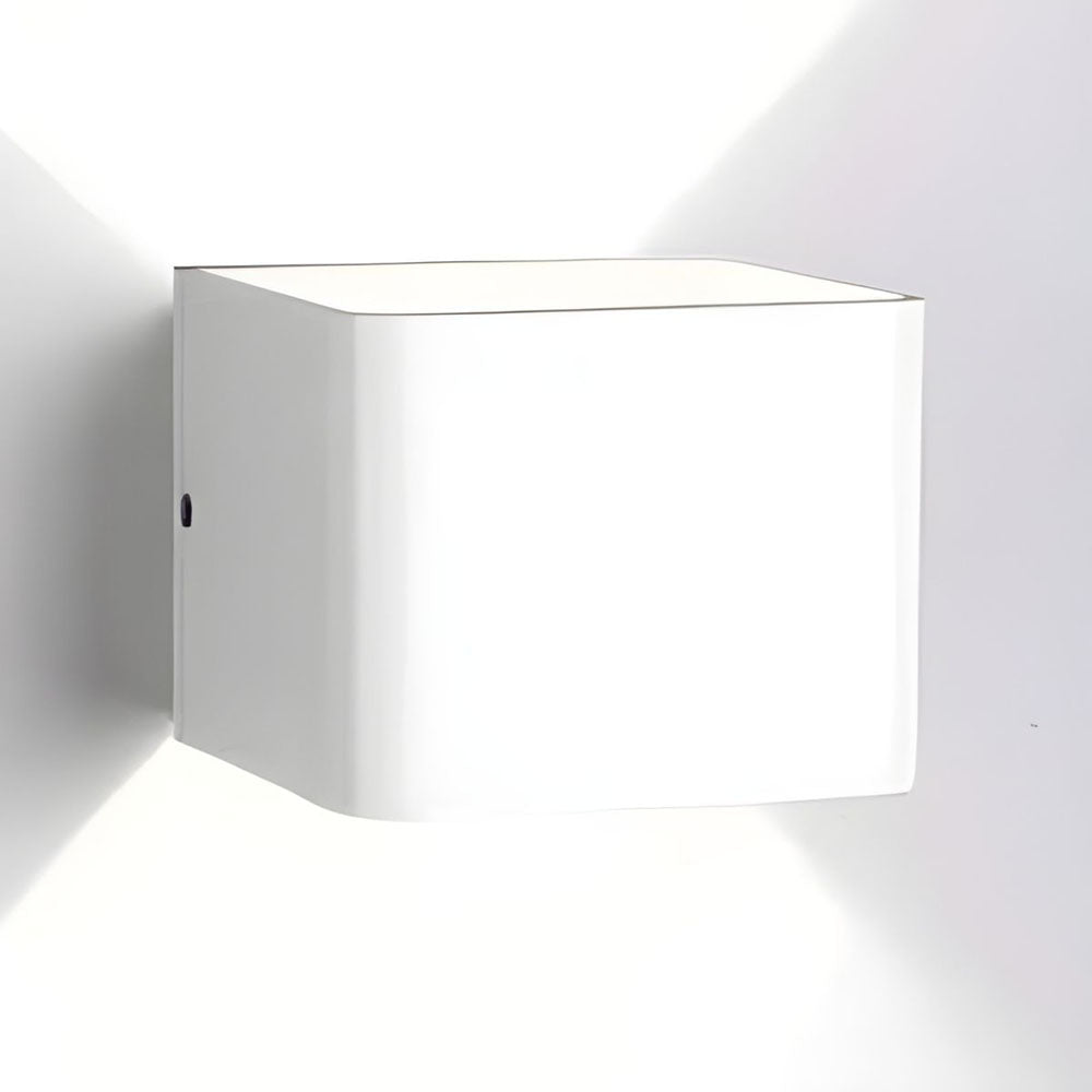 Cubbon Wandleuchte – Elegante Lichtquelle Mit Modernem Design