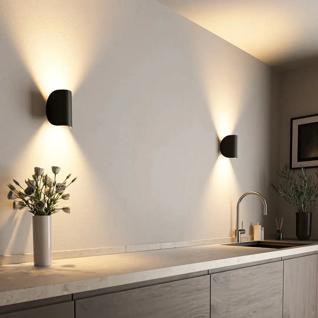 BRIGHTFLOW – Moderne LED-Wandleuchte für energieeffiziente Wohnraumbeleuchtung