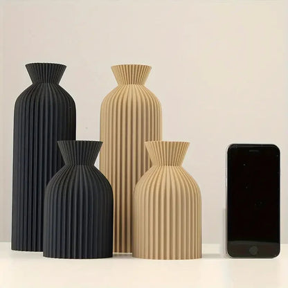 Schwarze Plastikvase - Elegante Blumenpräsentation