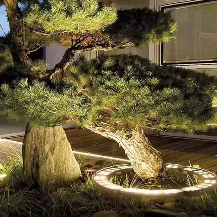 BaumSpotlight - Eleganter Aussenstrahler für Ihren Garten