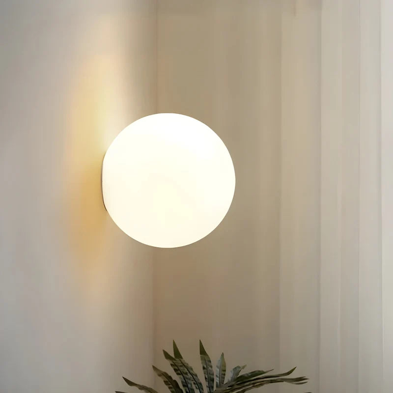 Brenviko – Runde Wandleuchte mit Mattglas für angenehme Beleuchtung