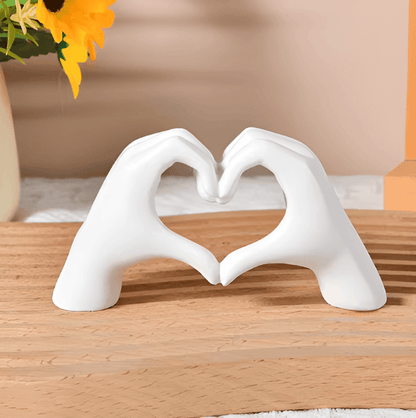 LOVESCULPT WOOD – Handgefertigte Dekofigur aus Holz für ein liebevolles Zuhause
