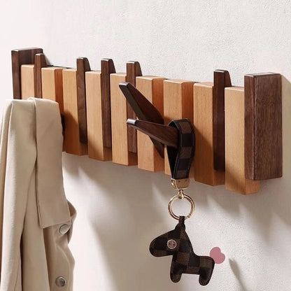 PIANOWOOD – Handgefertigte Wandgarderobe im Klavierstil