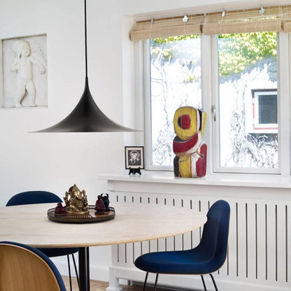 Hängelampe Semi – Elegante Pendelleuchte für Stilvolles Ambiente