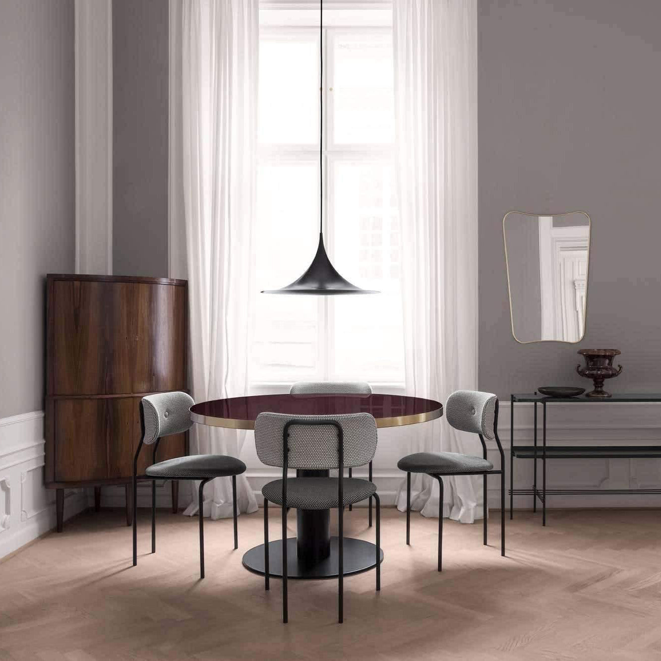 Hängelampe Semi – Elegante Pendelleuchte für Stilvolles Ambiente