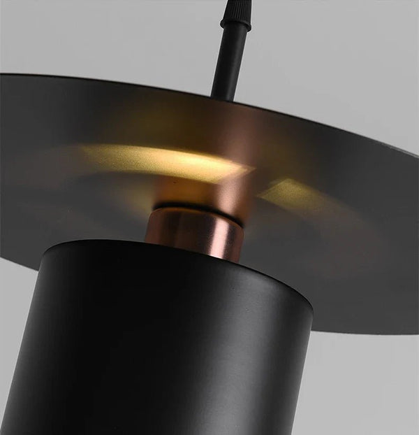 Moderne und elegante Jet-Hängeleuchte