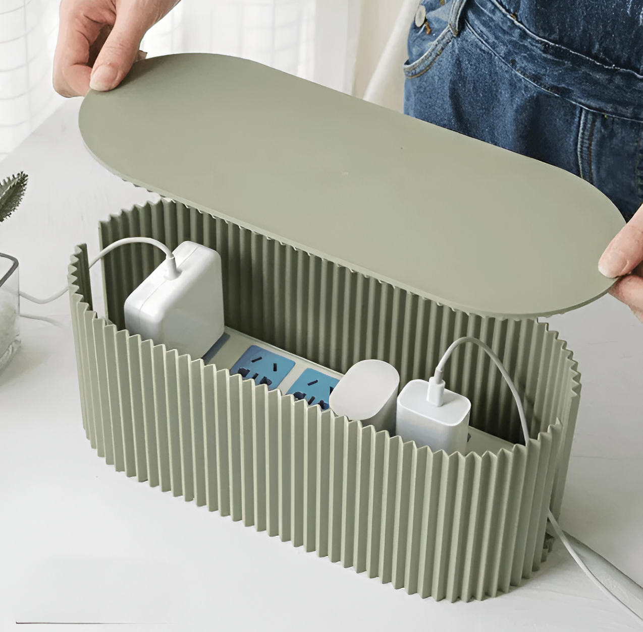 Hid Kabelbox Minimalistisch - Schnelles Laden mit Stil