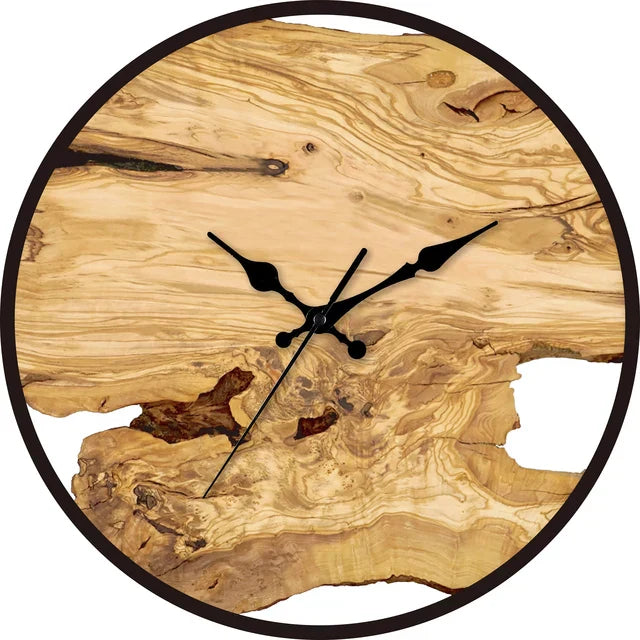 Holzwanduhr Mit Harzdetails - Japanische Eleganz