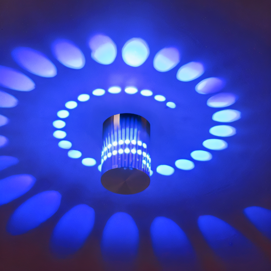 Spiralume – Zylindrische LED-Wandleuchte mit spiralförmigem Lichteffekt