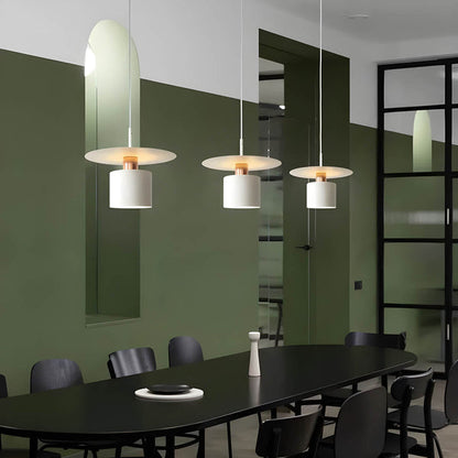 Moderne und elegante Jet-Hängeleuchte