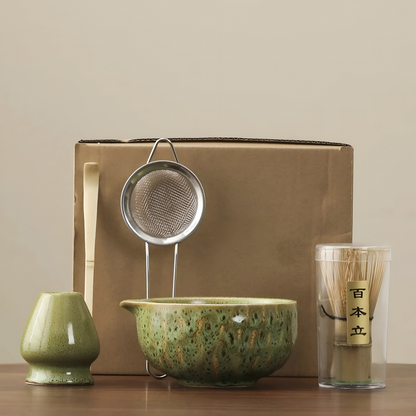 Matchavora – Japanisches Matcha-Tee-Set mit Keramikschale und Bambusbesen