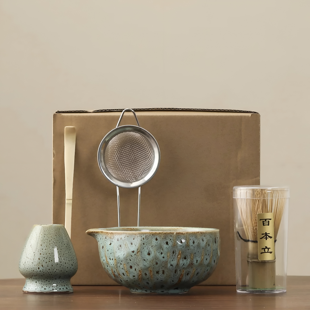 Matchavora – Japanisches Matcha-Tee-Set mit Keramikschale und Bambusbesen