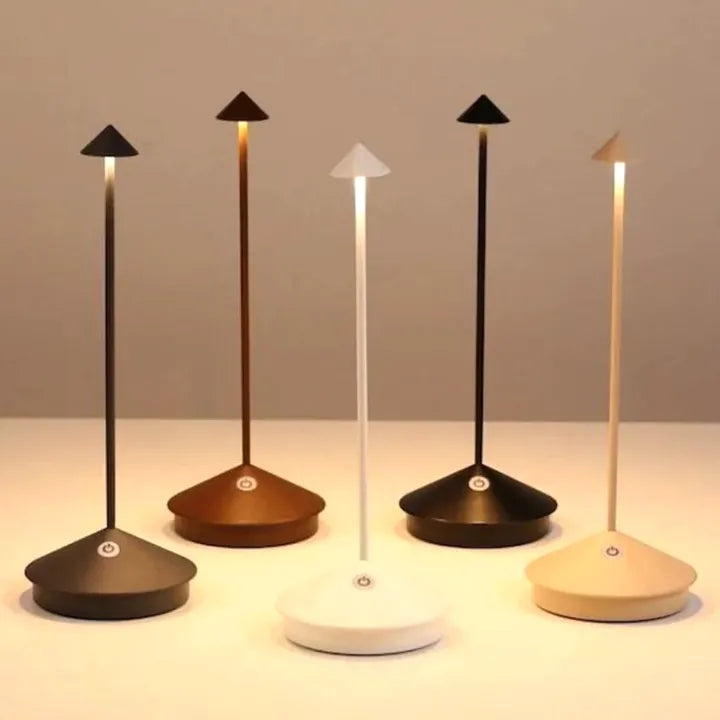 ClarityGlow LED - Kabellose Tischlampe für elegante Akzente
