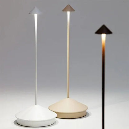ClarityGlow LED - Kabellose Tischlampe für elegante Akzente
