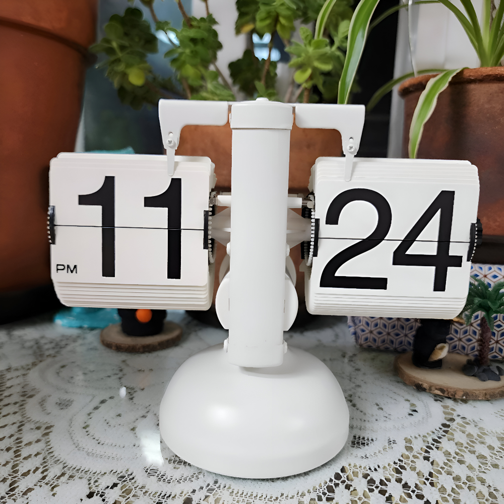 Minimalistische Flip Uhr - Zeitloser Retro-Charme