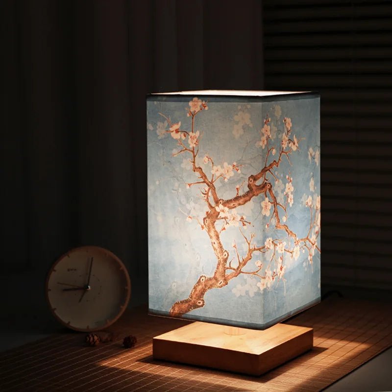 Orientalische Blütenglühlampe - Natürliches Holzdesign