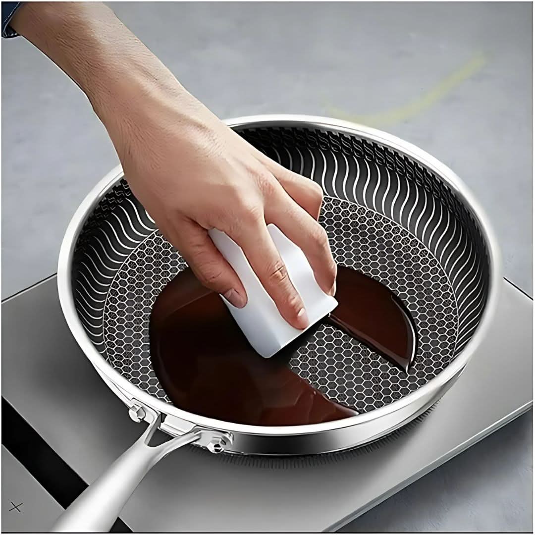 Edelstahlpfanne mit Hexa - Robuster Edelstahl