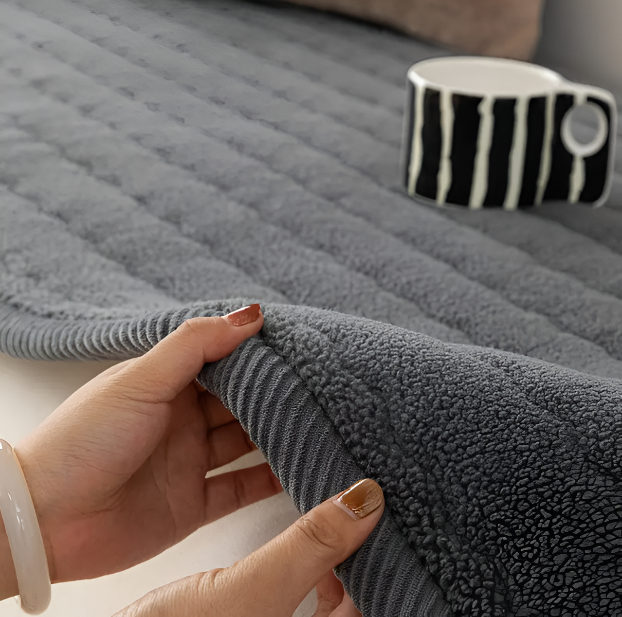 PolyPlush Sofabezug - Neues Sofa-Feeling