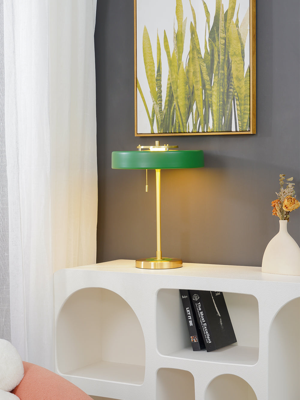 Revolve Tischlampe – Stilvolles Design mit Warmem Licht