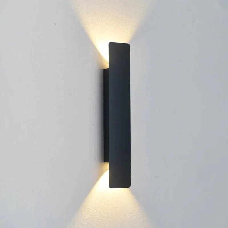 OUTGLOW – Wasserdichte LED-Aluminium-Wandleuchte für Innen & Außen