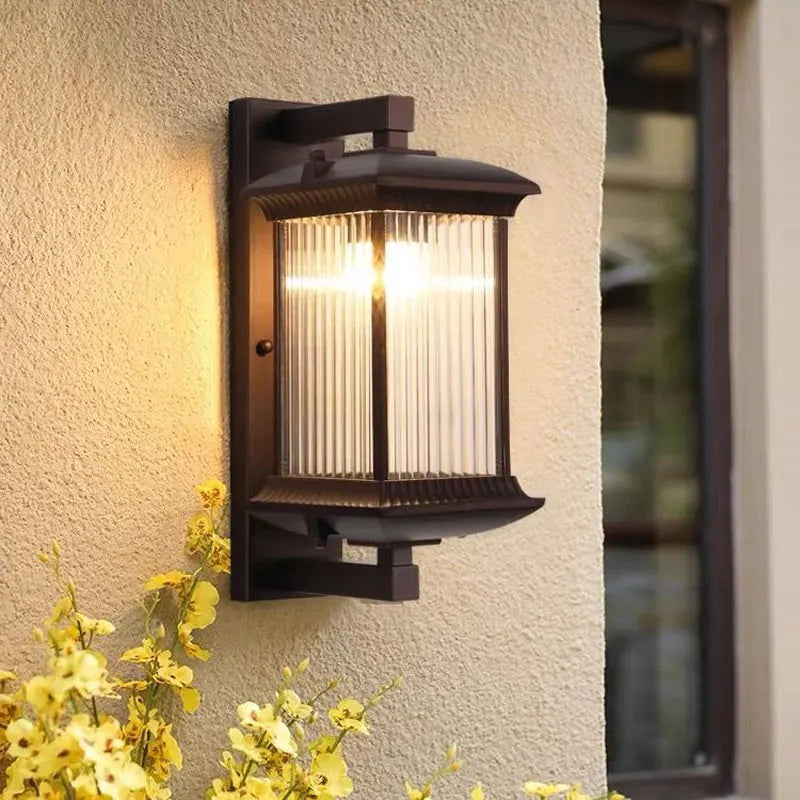 TerraGuard Classic – Wasserdichte Außenwandleuchte aus Metall