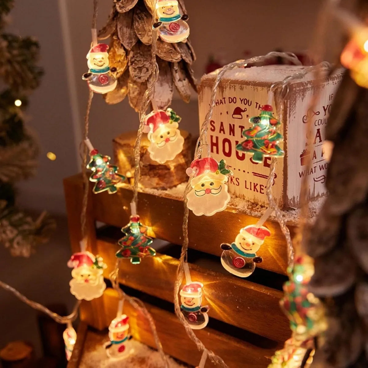 Festora – LED-Weihnachtslichterkette mit Motiven und LED-Beleuchtung