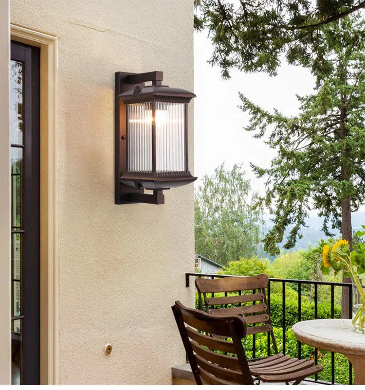 TerraGuard Classic – Wasserdichte Außenwandleuchte aus Metall