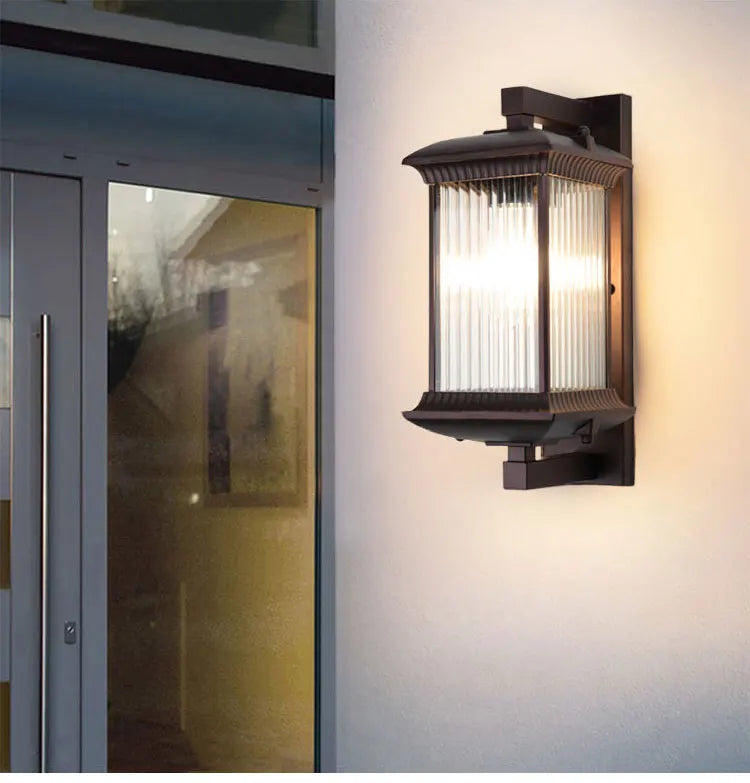 TerraGuard Classic – Wasserdichte Außenwandleuchte aus Metall
