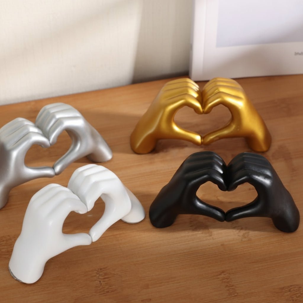 LOVESCULPT WOOD – Handgefertigte Dekofigur aus Holz für ein liebevolles Zuhause