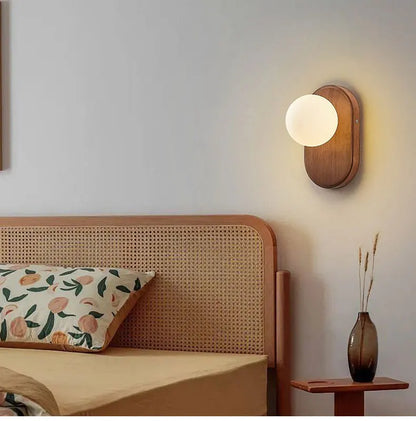 ZenLight Hikari Wandleuchte – japanische Wandleuchte aus Massivholz mit Milchglas | Vintage-Nordic-Design