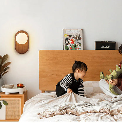ZenLight Hikari Wandleuchte – japanische Wandleuchte aus Massivholz mit Milchglas | Vintage-Nordic-Design