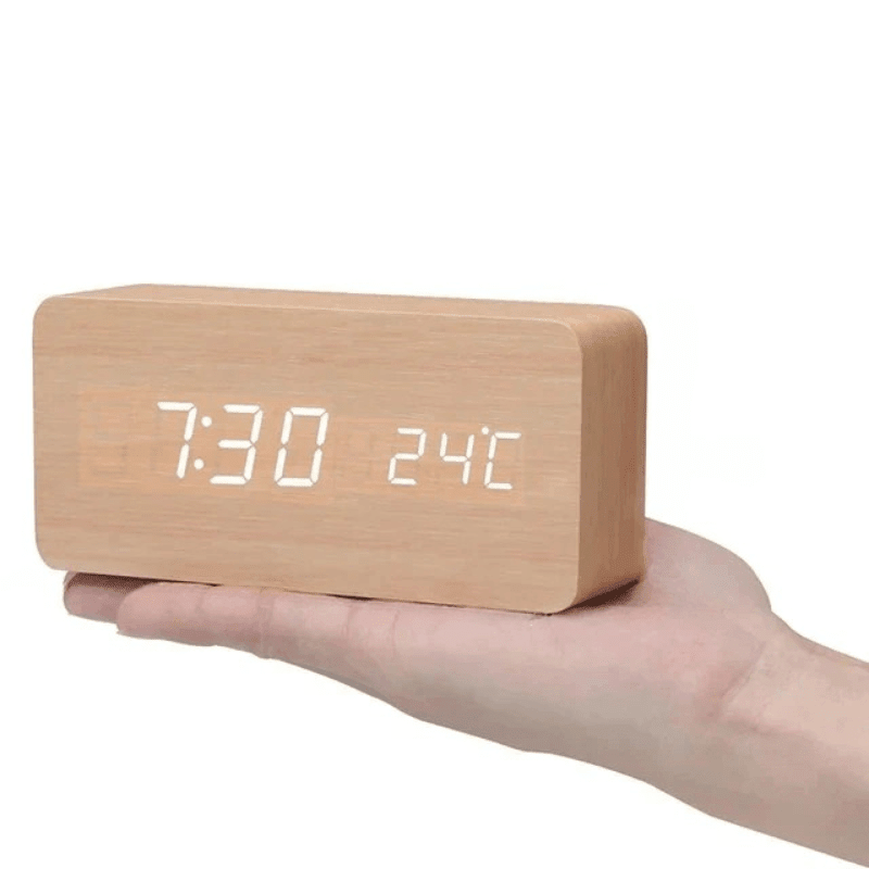 WOODSENSE – LED-Holzuhr mit Sprachsteuerung für eine stilvolle Zeitanzeige