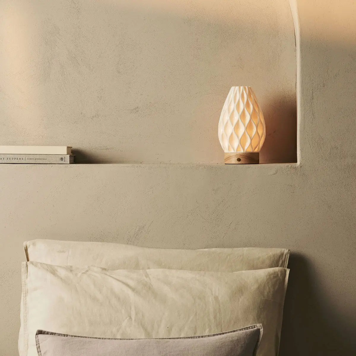 Vela Kabellose Tischlampe - Natürliches Holzdesign