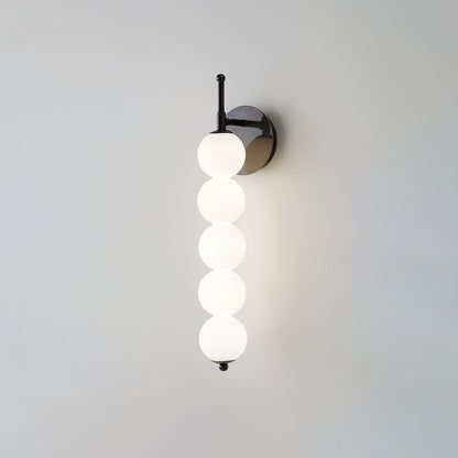 Candied Wandlampe - Minimalistische Lichtakzente mit Stil