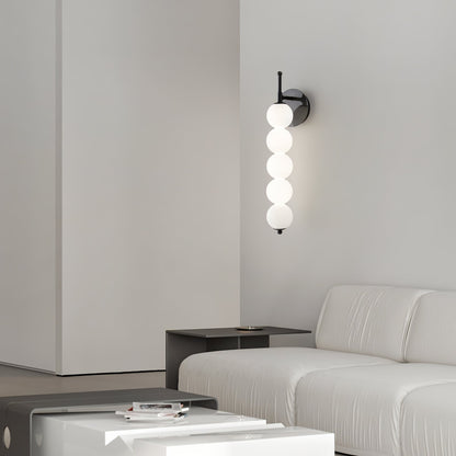 Candied Wandlampe - Minimalistische Lichtakzente mit Stil