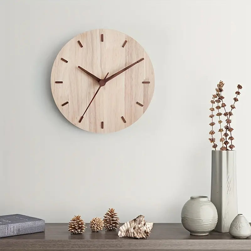 Nordische Wanduhr aus Walnussholz - Nordisches Design